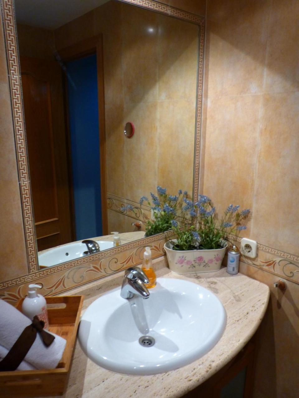 Apartamento Saray Apartamento San Sebastián de los Reyes Exterior foto